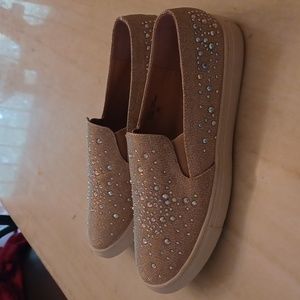 Women Shoes-Chase & Chloe